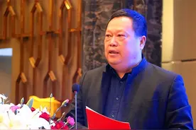 益阳首富艾立华发家史：凭3700元起家，如今公司上市，身家100亿图片