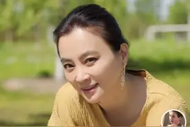 59岁李玲玉近况曝光！戴万元手表气质佳，身材纤细肤白貌美似冻龄图片