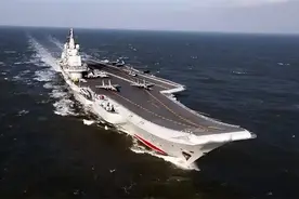 中国航母上出现了无人机群，美媒坦率承认：这一方面，已领先美国图片