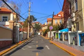一个老青岛人不可回避的悲伤话题：青岛老市里为何不知不觉没落了图片
