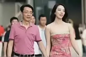 董思槿感情史曝光，大学时期就和老男人交往，白富美身份不真实图片