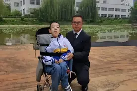 2021年，仅18公斤的渐冻症男孩邢益凡，被北航录取，现在怎样了图片