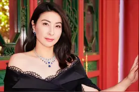 43岁郭晶晶最新近照曝光，她曾被誉为“跳水女皇”图片