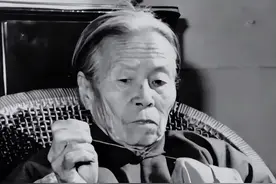 老太太照顾怀孕女青年，知青滴水之恩，涌泉相报图片