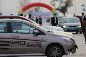 江浙两省各县市汽车保有量分布，浙江较高且均衡、江苏强弱较分明图片