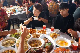 北京请客“怪象”，高档宴席用茅台，低档用红星，但也青睐这4款图片