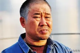 “大孝子”杜旭东：让丧夫继母老有所依，你依然是我的妈图片
