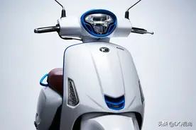 复古电动踏板摩托，光阳LIKE125EV，满电续航199km图片