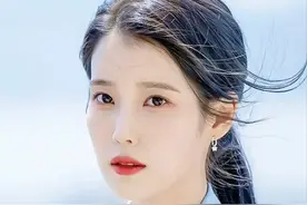 李知恩——韩国女歌手、演员、主持人图片