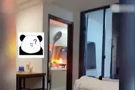 一女子做饭视频走红网络，现场火光四射图片