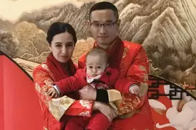 哈萨克斯坦美女爱上中国小伙，在恋爱中抓住跨国商机，他们赚大了图片