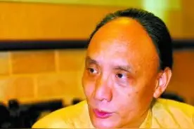 多尔衮十世孙，曾向国家索要故宫，大闹火车站：你们都是奴才图片
