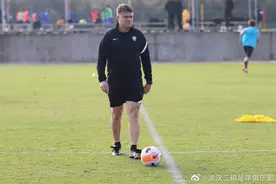 武汉三镇夺冠背后：稳定投入是最强战斗力，外援搭建战舰核心主帅成定海神针图片