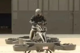 科幻电影既视感！日本油电混动飞行摩托交付：最高速达100km/h图片