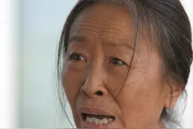 “丑娘”张少华：年轻时坏事做尽种下恶果，晚年常含热泪悔恨入土图片