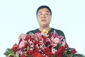 广东云浮富豪钟镇光：高中学历，创业大获成功，身家30亿图片