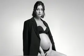恭喜！香港知名女星怀孕十个月临盆在即，晒妊娠纹吓坏网友图片
