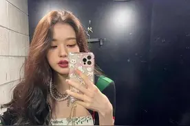 张元英出道之后成劳模，颜值实力并存却被说油？是娱乐圈宫心计？图片