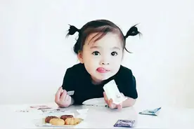 不管你承不承认，父母和孩子就是一个相互厌倦且越离越远的过程图片