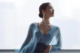 杨采钰惊艳写真照图片