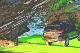 搞笑回复你把手机倒过来看看图片