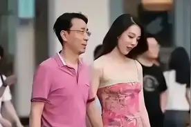 中石油董小姐才是大号水蜜桃，百万整容费没白花，气质堪比女明星图片