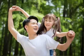 女儿是“香馍馍”已成历史？有女儿家庭将迎来三大压力，太难了图片