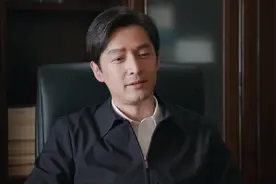 全程皱眉，台词硬挤，《县委大院》男三把“演技炸裂”玩出新花样图片