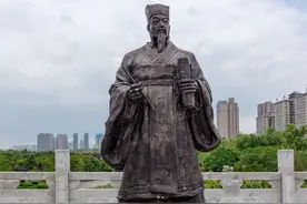 李斯差点成了周公式的人物！作用被严重低估！李斯的6大历史贡献图片