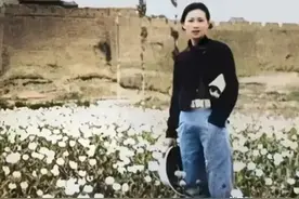 林徽因到底有多时髦？1936年在陕西留影，皮衣配牛仔裤，帅气逼人图片