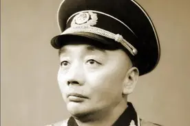 开国中将刘昌毅回忆：中原突围后收拢千余名将士千里回师大别山图片