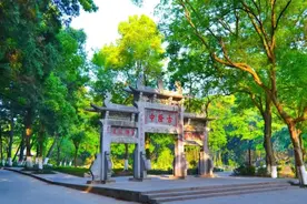 就是快！坐着高铁“三顾茅庐”！图片