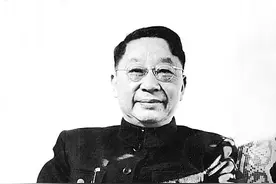 老舍的爱情故事图片