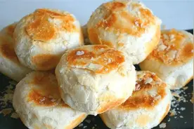 酥皮豆沙饼，平底锅就能做，层层酥香直掉渣，细腻绵甜比买的还香图片