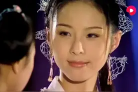 7版“黄衫女子”从天而降，谁像仙女下凡，谁让你想把她按回去？图片