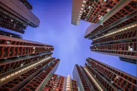 中国人房贷压力有多大？68万亿房贷总额，压垮年轻人图片