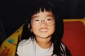 出生3天她被父母抛弃，被美国夫妻领养20年后，一张纸条再续奇缘图片