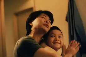 “陪伴父母真的是一件很快乐的事情”图片