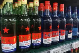 同为二锅头，红星和牛栏山不同在哪？老酒鬼：压根不是一个档次图片