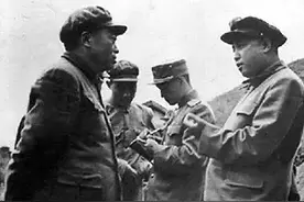 1955年，解方被授少将，彭德怀拍桌子：他少将我最多是中将图片