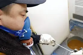 在飞机上如厕，粪便到哪里去了，真的是直接“空投”吗？图片