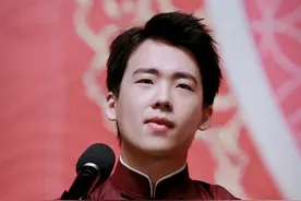 其实，郭麒麟骨子里是个“狠人”，比起郭德纲“有过之而无不及”图片