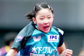 张本智和妹妹打疯了！4-2淘汰世界冠军梁夏银，年仅14岁进步神速图片