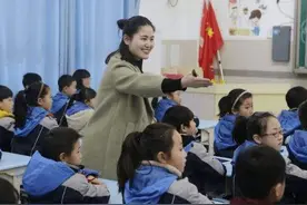有关部门下发文件，“教龄津贴”要上调，师范生们要知道图片