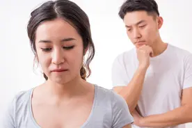 母女在餐馆吃了两碗面，老板却索要了400块图片
