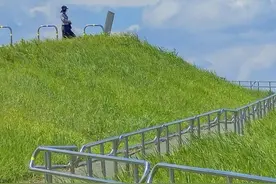 “总有人间一两风，填我十万八千梦”那些有关风的宝藏句子图片