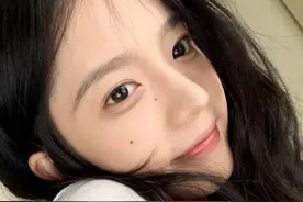 故事：和老板地下情，上班时唯唯诺诺，下班后他叫我老婆（二）图片