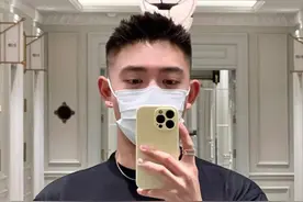 18~30岁的男生别乱剪发型，建议试试这3款潮流造型，超帅图片