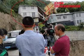 福州仓山又现野蛮强拆 衣物家电等被埋进了废墟图片