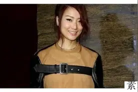 2019年,许志安与黄心颖车内激吻20多次,妻子郑秀文一句话刷新三观图片